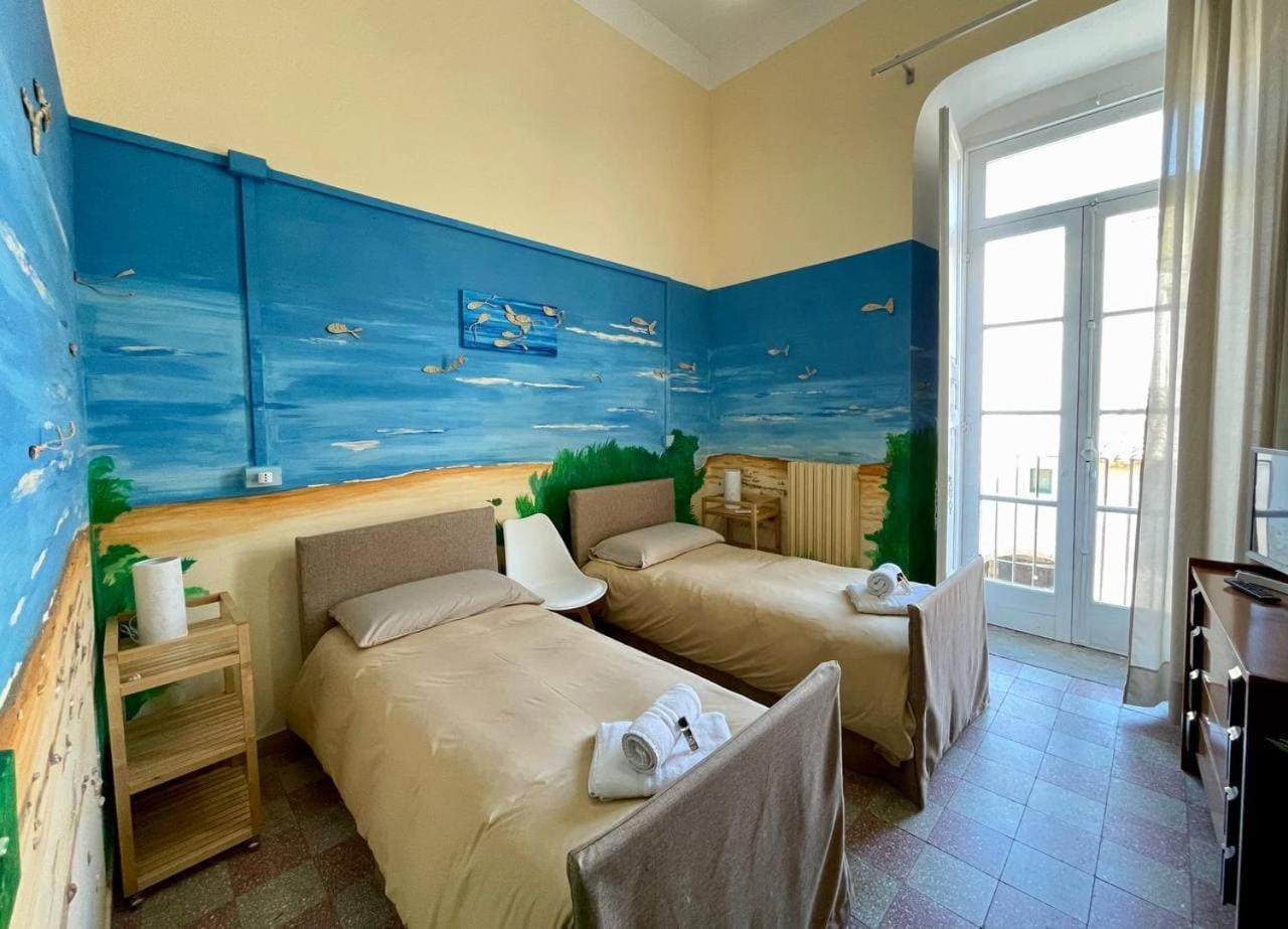 Casa Di Chiara Hostel Crotone Exterior photo