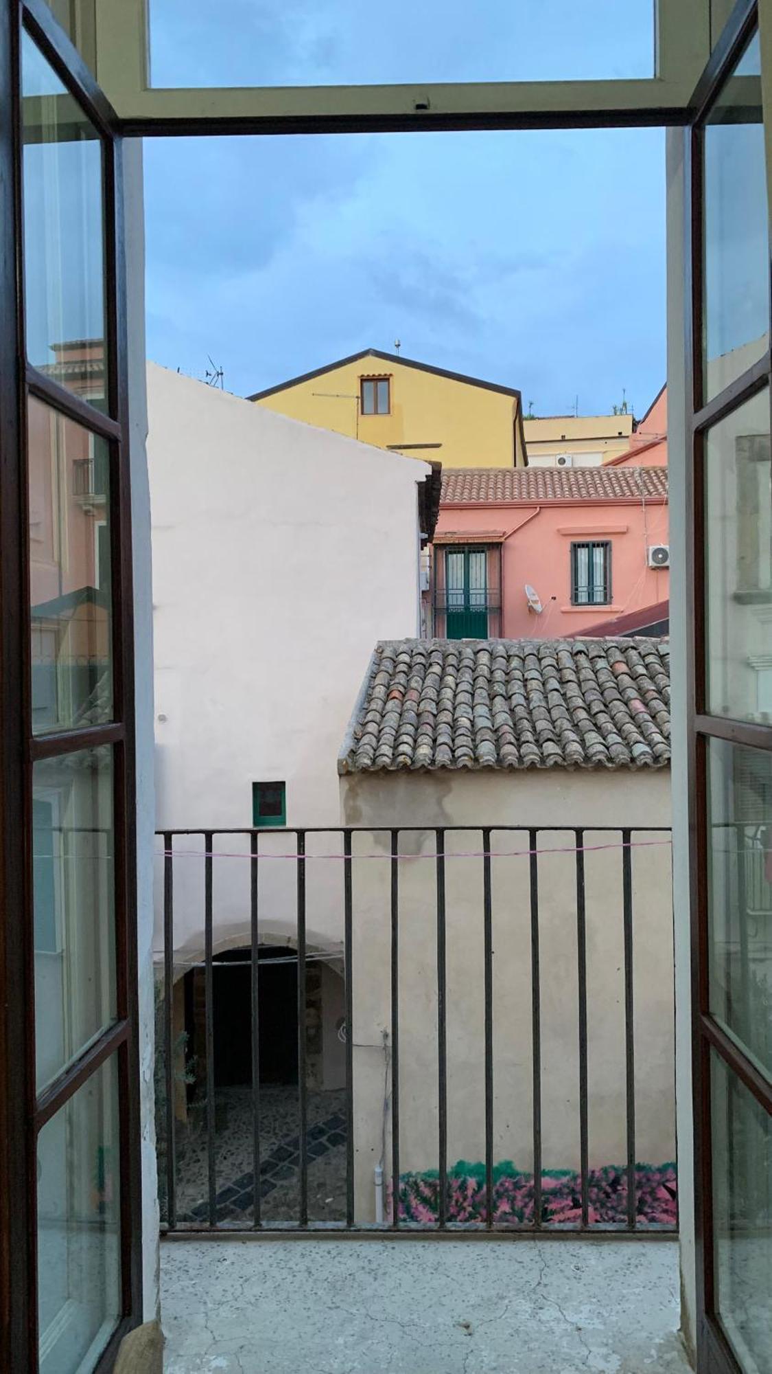 Casa Di Chiara Hostel Crotone Exterior photo